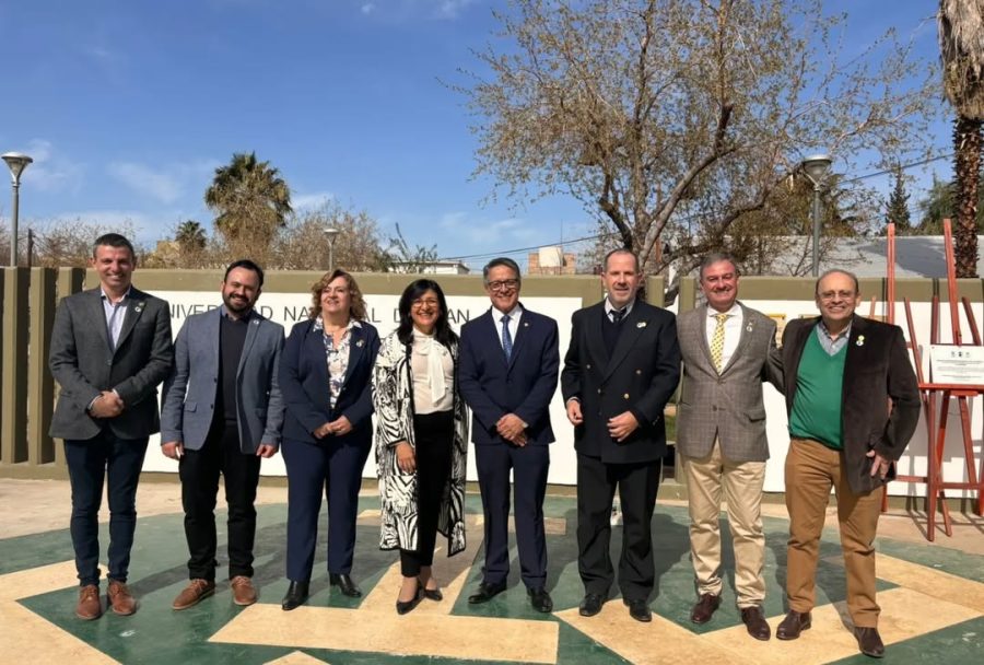 Equipo de Decanato en el 85º Aniversario de la FI