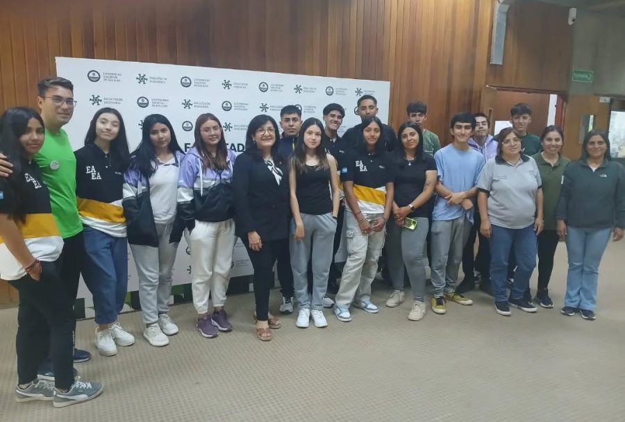 Visita de los estudiantes de la Escuela Agrotécnica "Ejército Argentino" del departamento Valle Fértil