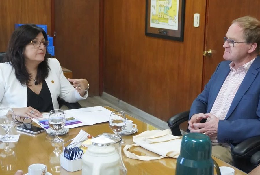 Visita de miembros del Sustainable Minerals Institute International Centre of Excellence Chile (SMI-ICE-Chile) de The University of Queensland, Australia